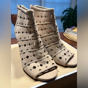 Michael Kors Uma Wedge Suede Sandal NEW With Box - Size 9.5